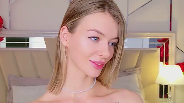 MeganMour live sex cam