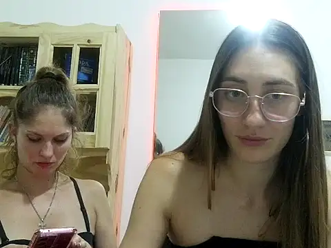 Noracherry's cam snapshot