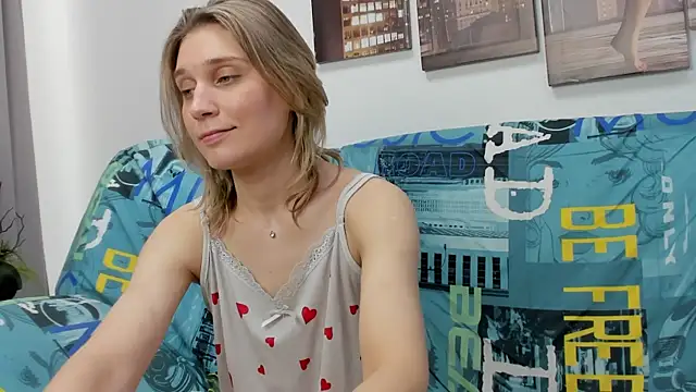 Tenderly_Sophie's cam snapshot