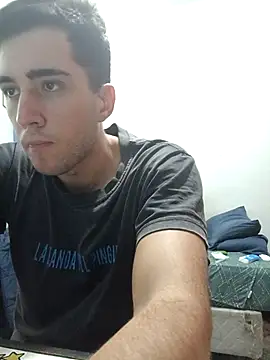 agustinn_r live sex cam