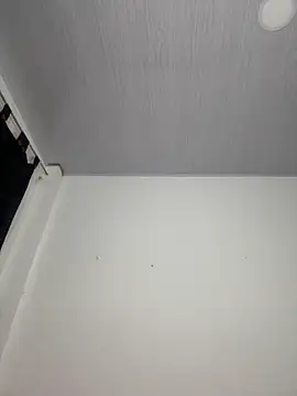 EmmiiGlow live sex cam