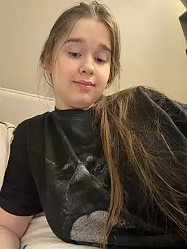 HornyGirlH live sex cam