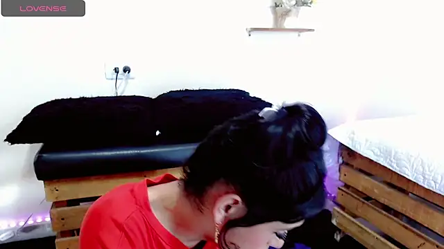 NathalialLooes live sex cam