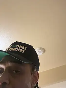 thefreakscomeoutatnight live sex cam