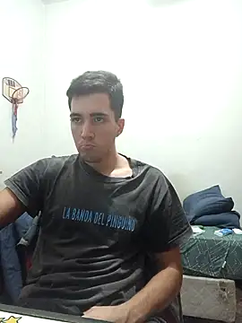 agustinn_r's cam snapshot