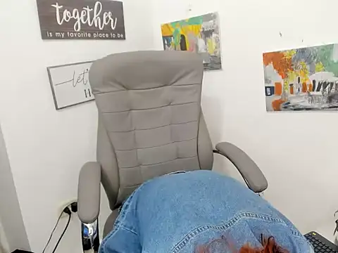 -gala_'s cam snapshot