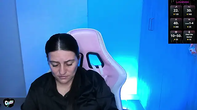 Saskyaa's cam snapshot