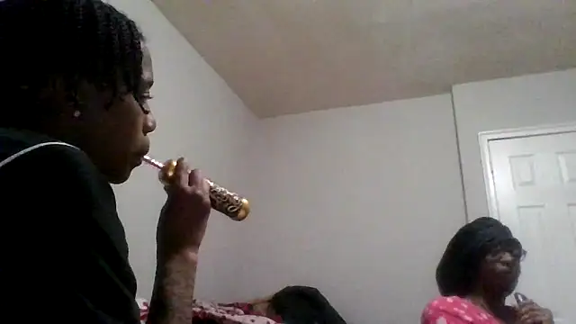 dezzidavill's cam snapshot