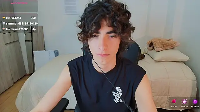 Nude_Boy18's cam snapshot