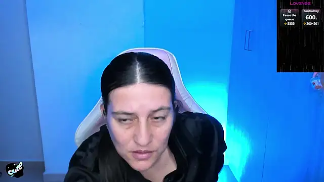 Saskyaa live sex cam