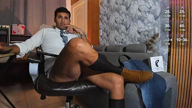 Hideintheoffice live sex cam