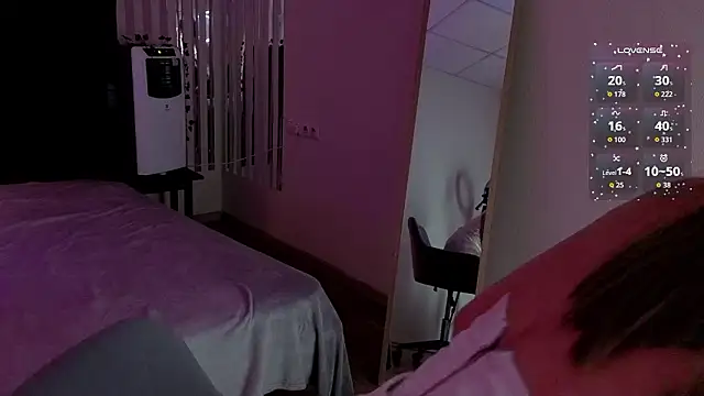 molly_crystal's cam snapshot