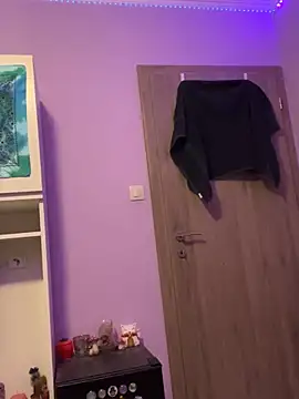 Delena666 live sex cam