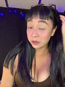 adara_muller_'s cam snapshot