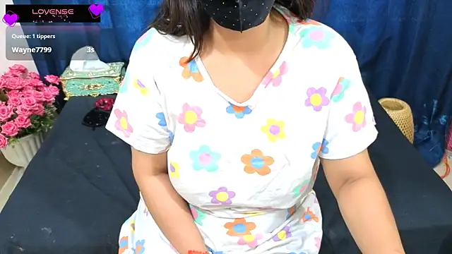 Sanvi-Queen live sex cam