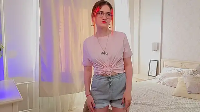 MaggieCata's cam snapshot