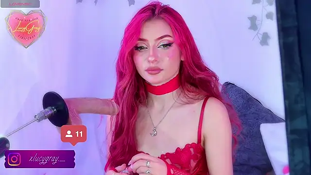 LucyGray live sex cam
