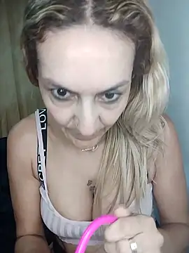 Monita_Med's cam snapshot