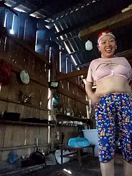 Agnes-baby's cam snapshot