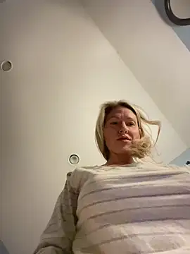 sophiasloane's cam snapshot