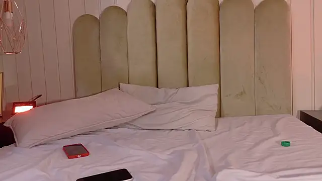 juliie_star live sex cam