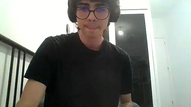 SnakeBit3s live sex cam