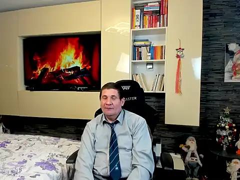 SpartacusDaddy48 live sex cam