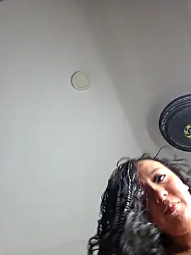 alaia_princess live sex cam