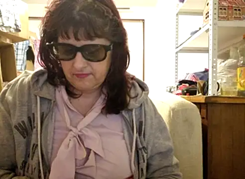 Samantha_Squirt@xh live sex cam