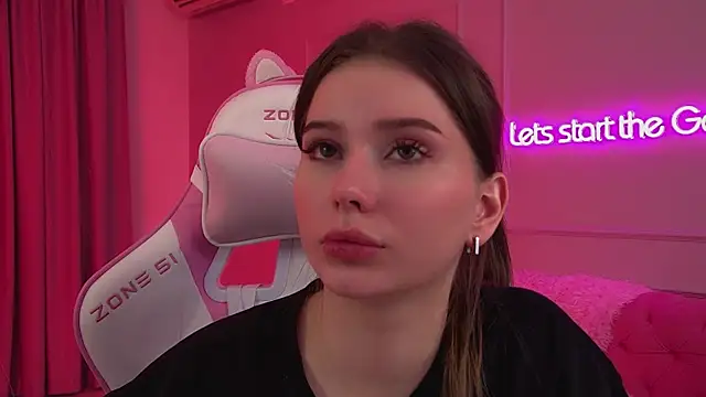 DianaVert's cam snapshot