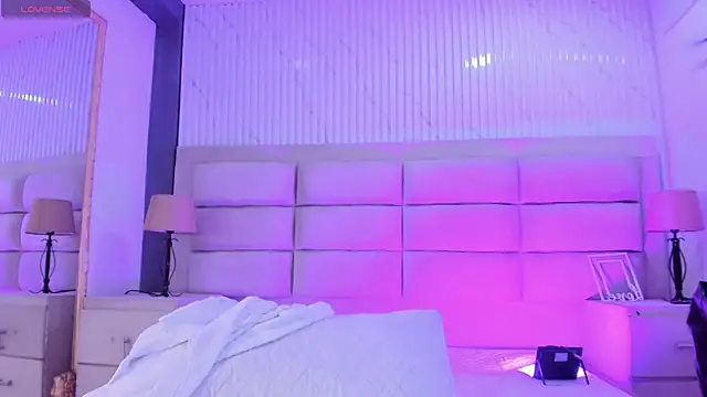 ManuelaEvans_'s cam snapshot