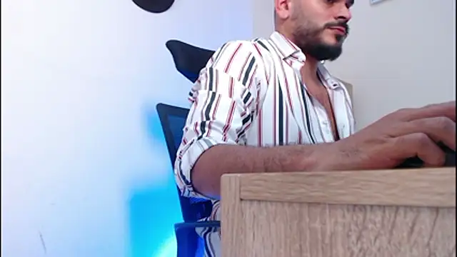 cowboyht live sex cam