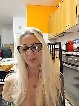 _sexyBLONDE46_ live sex cam