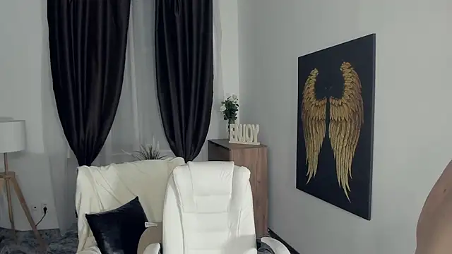 KristalCrowner live sex cam