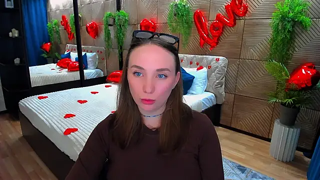 TrueReincarnation live sex cam