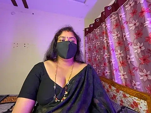 LouleyRanii's cam snapshot