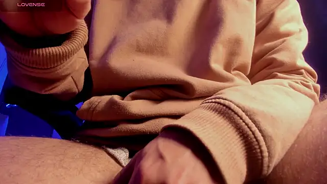 s_sven03's cam snapshot