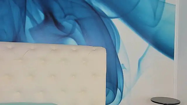 SkinnyDolly's cam snapshot