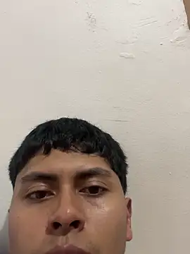 Miguel_960 live sex cam