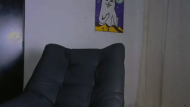 Thommas8a live sex cam