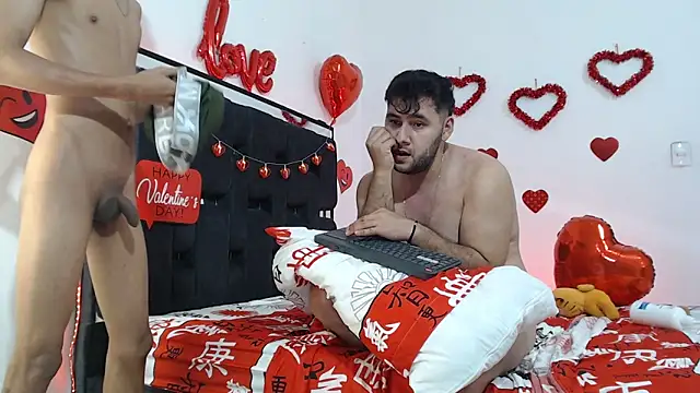 jhossua_and_valerio live sex cam