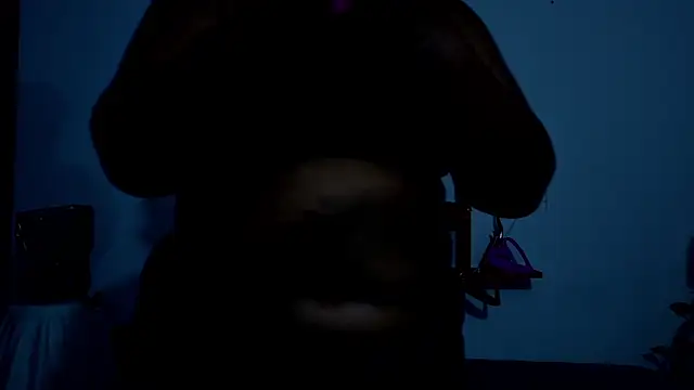 nairagold_'s cam snapshot