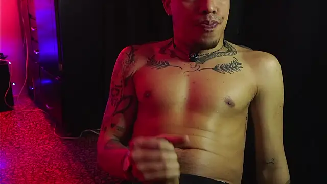 AlphaMasterXxx live sex cam