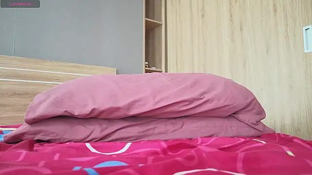 sweety_vikky live sex cam