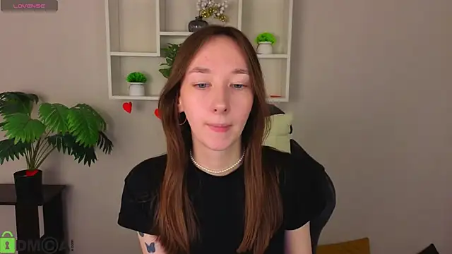 Miche1le_Allenne's cam snapshot