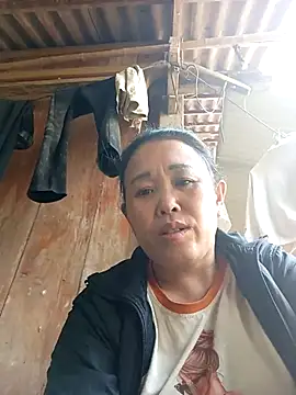 dakota-kis's cam snapshot