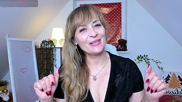 naughtymilane's cam snapshot