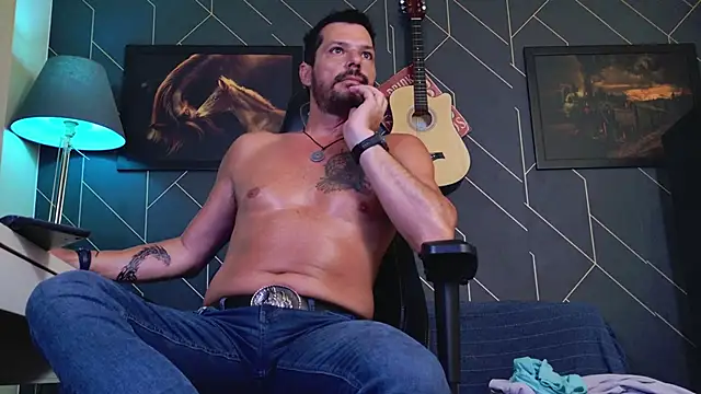 ChrisKox live sex cam