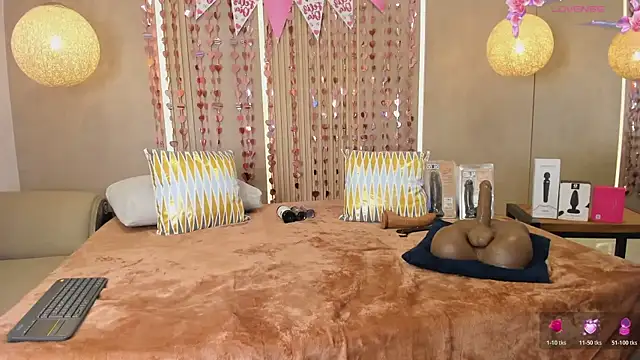 sabrina_shark_'s cam snapshot