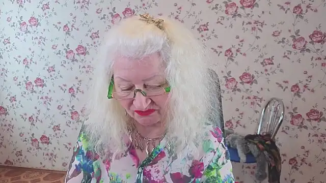 Maya_Mayflower's cam snapshot